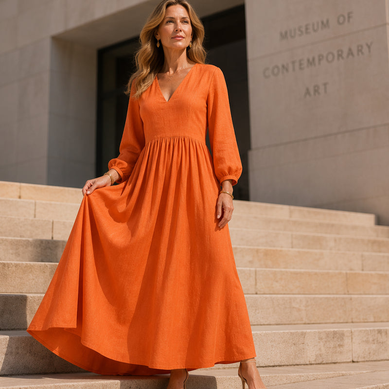 💃Női laza és kényelmes, V-nyakú, rakott hosszú ruha👗