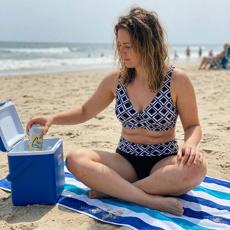 👙 Női Kétrészes Fürdőruha – Magas Derékú Bikini Geometriai Mintával